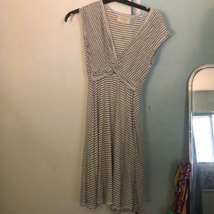 Max studio striped white and black dress